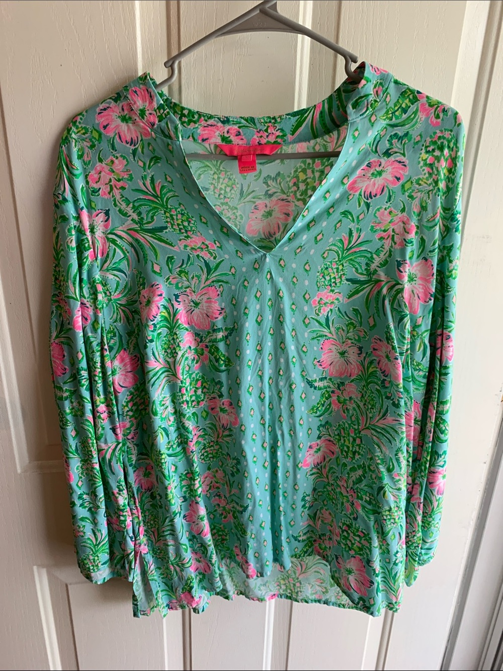 Lilly Pulitzer Mint Floral V-Neck Tunic with Pink Blooms